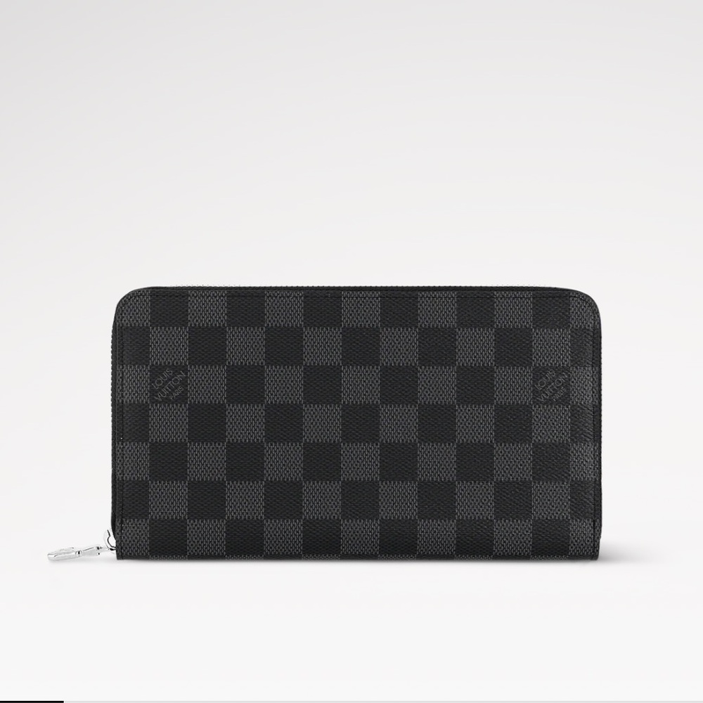 Authenticated Louis Vuitton Damier Graphite Zippy Organizer
